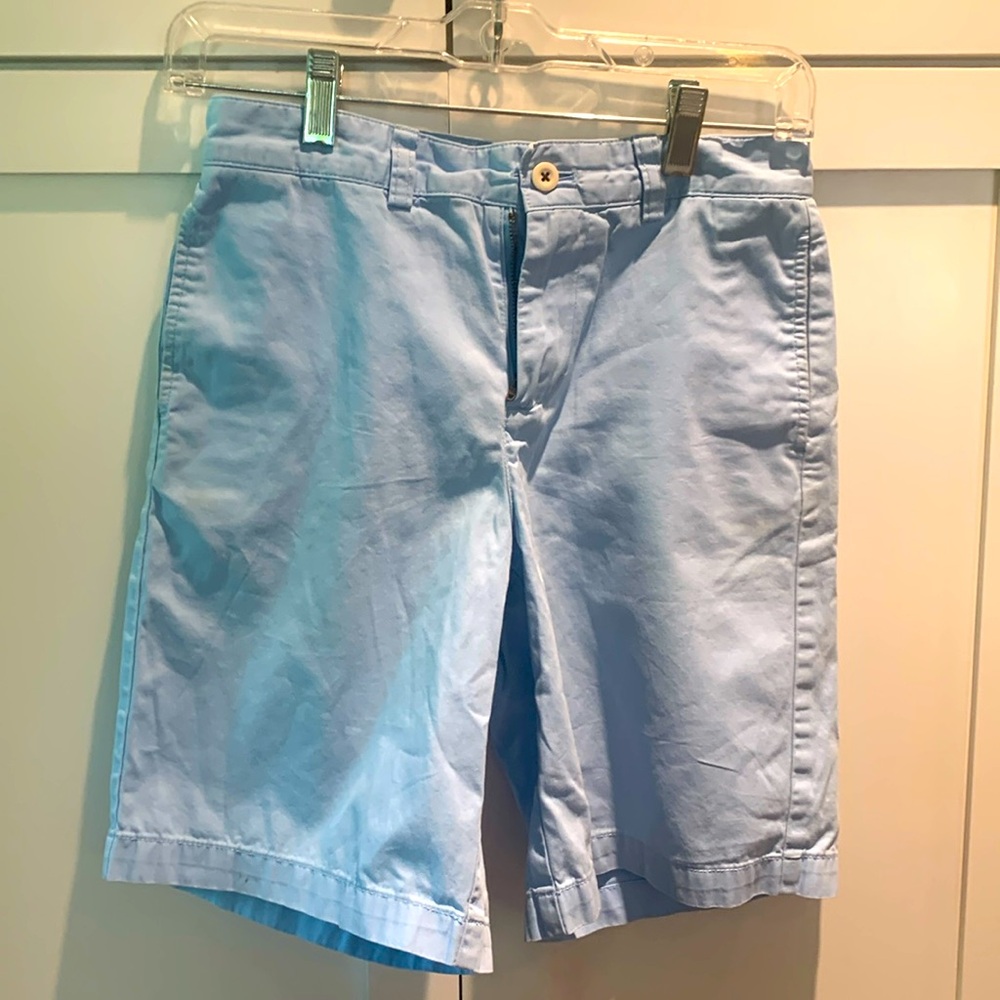 Gently used Vineyard Vines boys shorts size 12.  7” inseam.  No marks or tears.